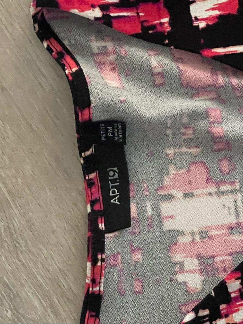 Apt. 9 Black and Pink Abstract Print Sleeveless Blouse